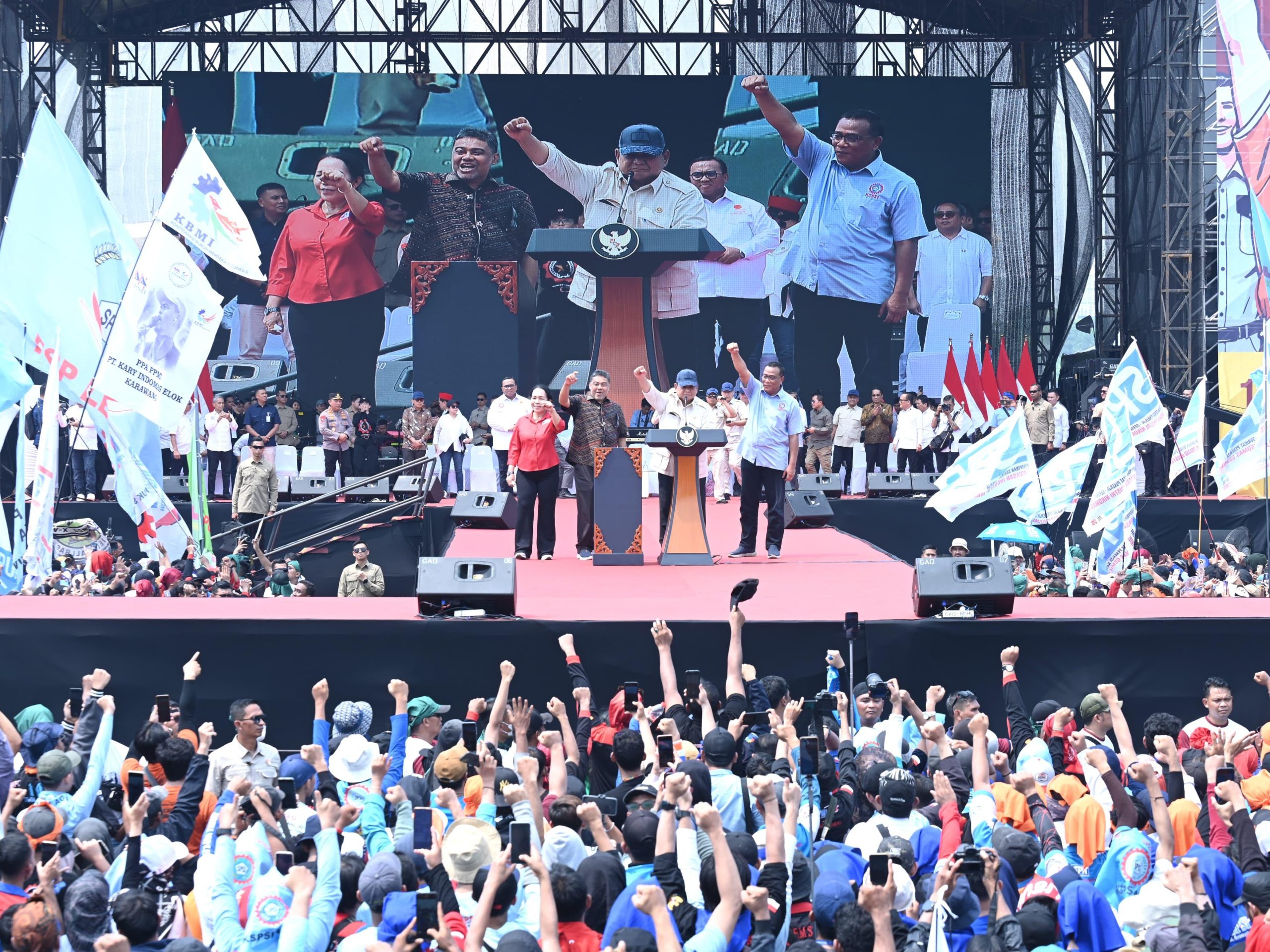 Presiden Prabowo Ukir Sejarah di Monas: Hadiri Peringatan Hari Buruh Internasional 2025