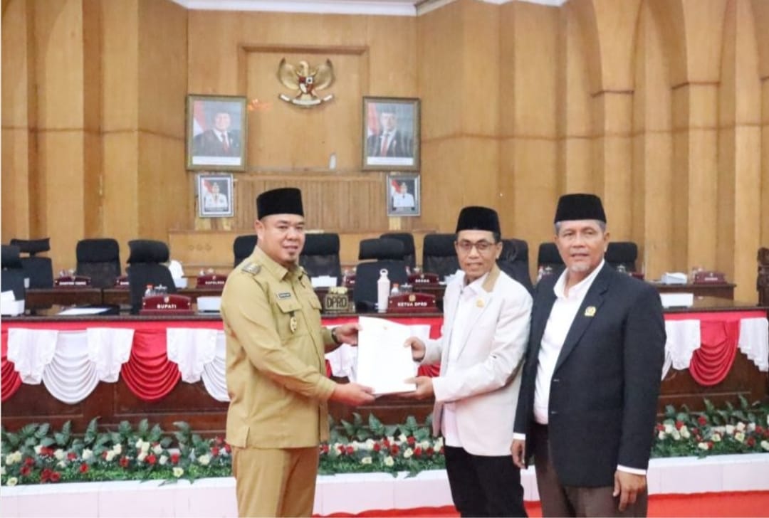 Wakil Bupati Sampaikan RPJMD Kabupaten Batu Bara pada Rapat Paripurna DPRD