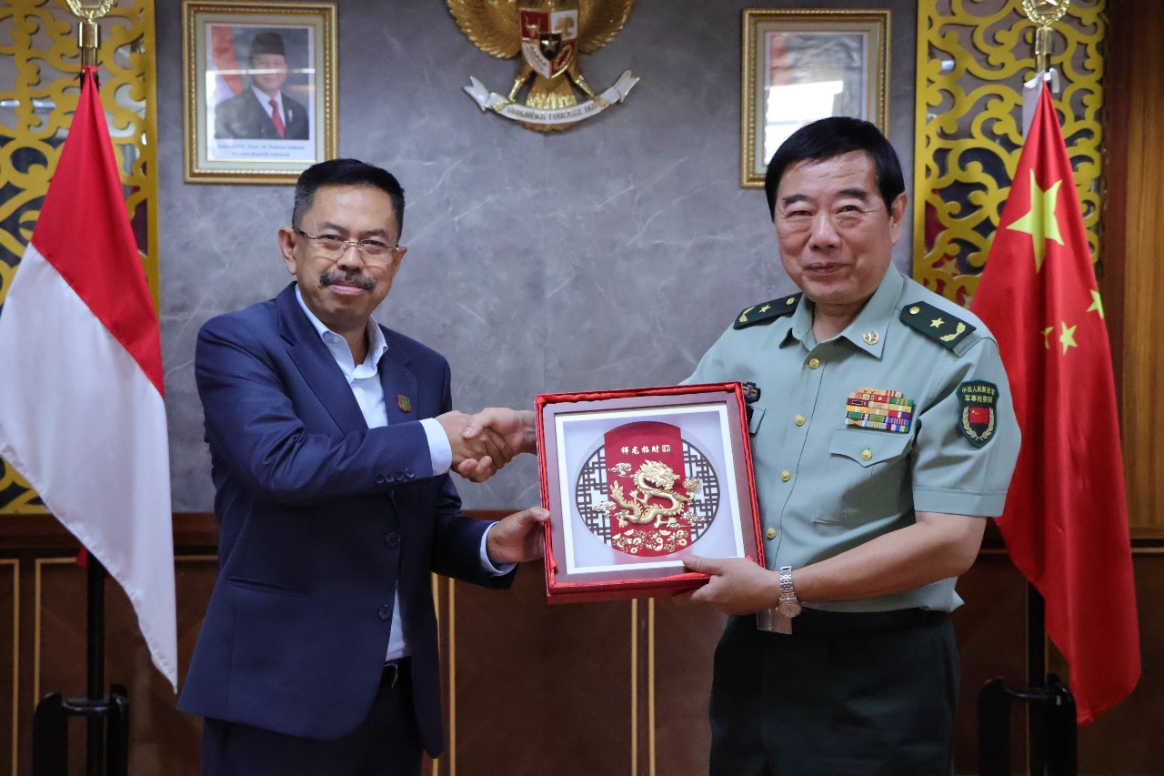PLT WAKIL JAKSA AGUNG SAMBUT KUNJUNGAN DELEGASI CHINESE PLA’S MILITARY PROCURATORATE